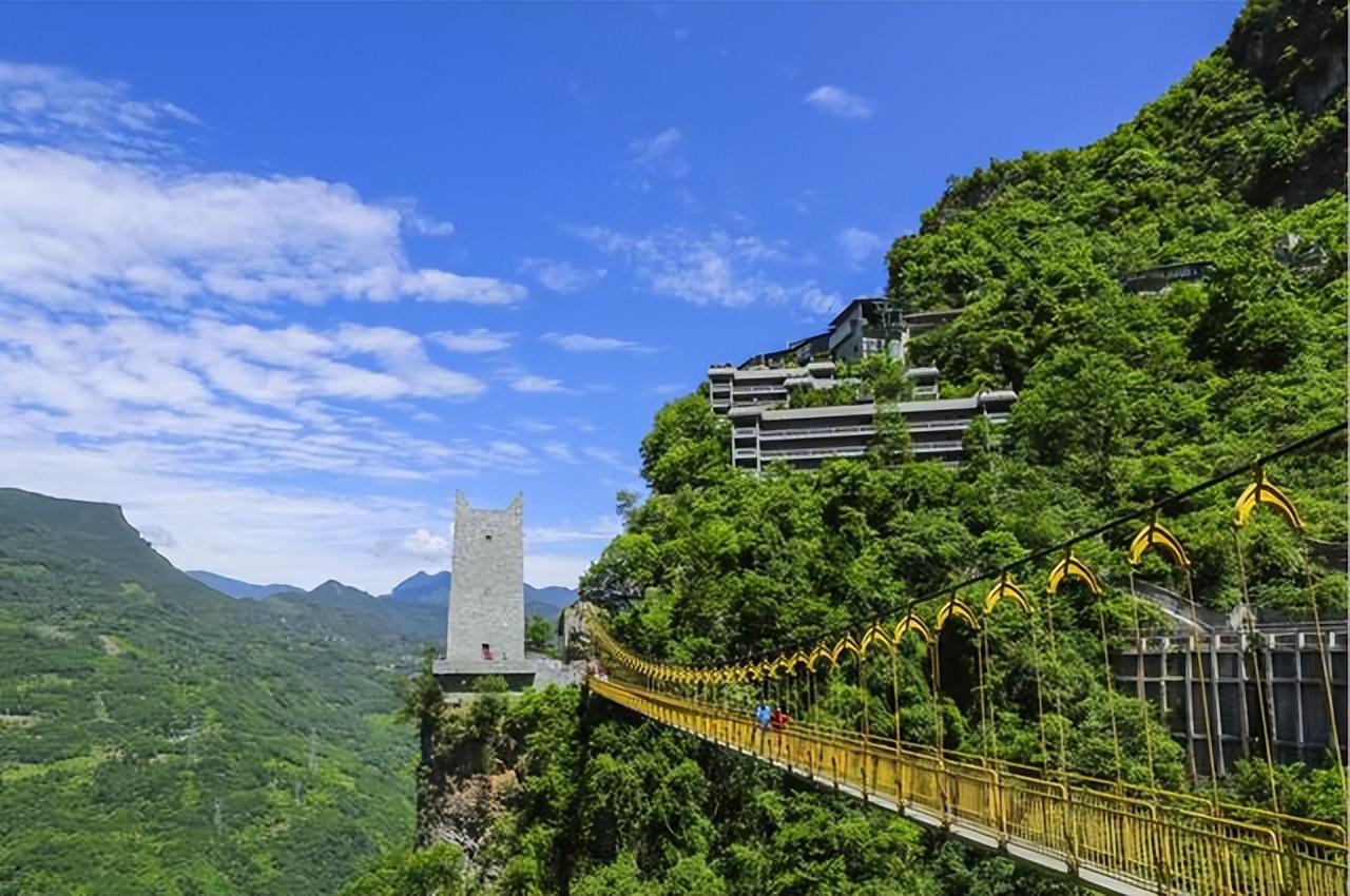 云南省旅游目的地十大旅游景点，十大必去的云南景点推荐