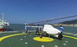 中国舰载无人直升机完成船载试飞