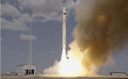 搭载量子微纳卫星的“力箭一号”运载火箭成功发射